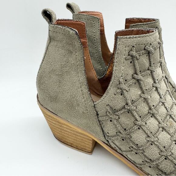MI.IM Lavin Woven Suede D'Orsay Dip Ankle Bootie In Olive Green Size 7.5 Boho - Picture 3 of 12